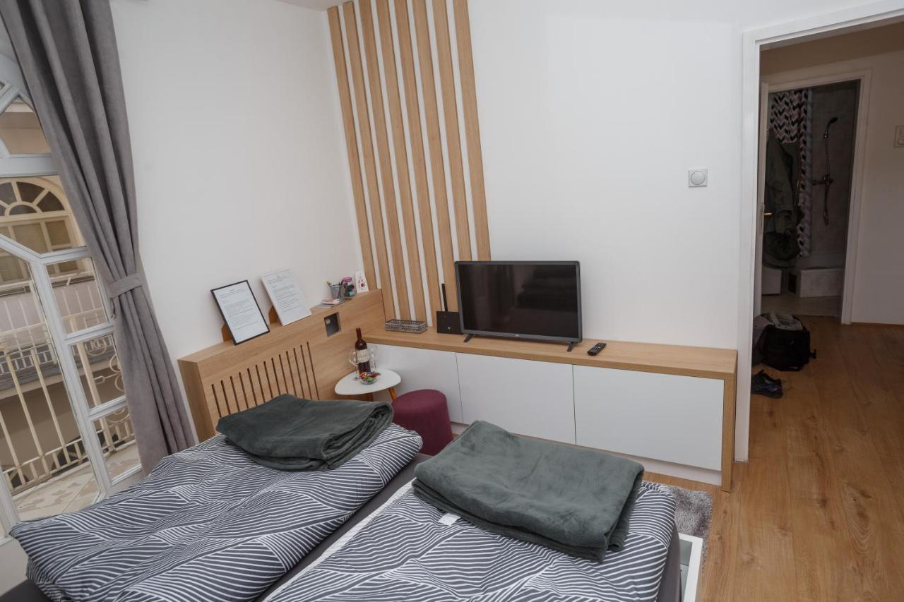 Nacional 1 Apartment Studio Subotica Buitenkant foto