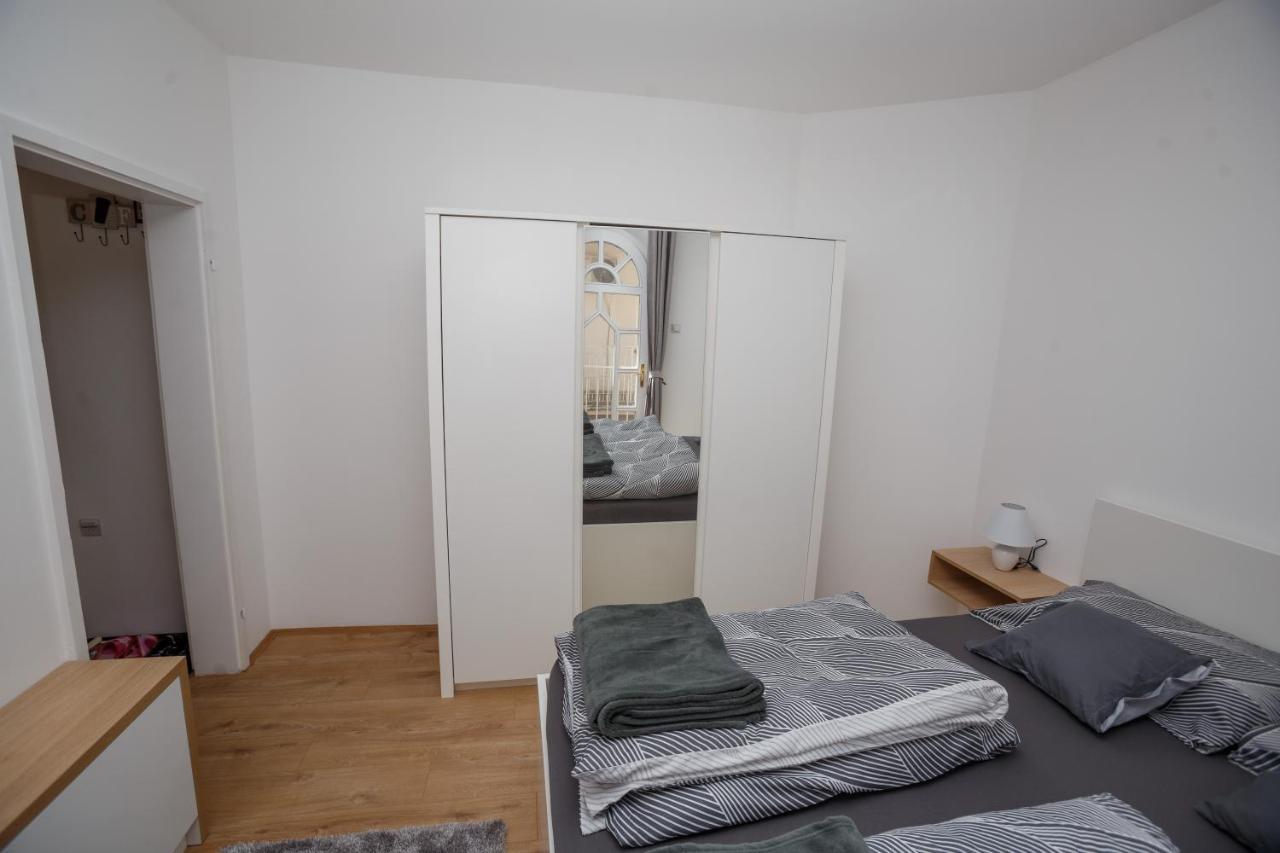 Nacional 1 Apartment Studio Subotica Buitenkant foto